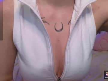 See Lezy_liza online Now @ roxpoxy.com