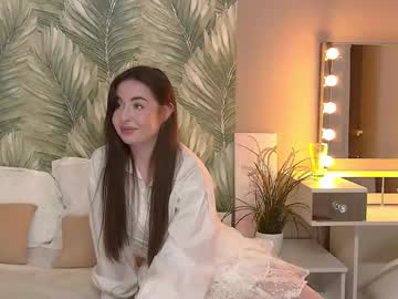 See Lilithlanne online Now @ roxpoxy.com