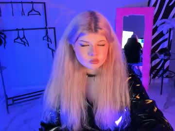 See Lilithnelson online Now @ roxpoxy.com