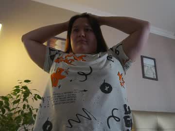 See Lirili_larila online Now @ roxpoxy.com