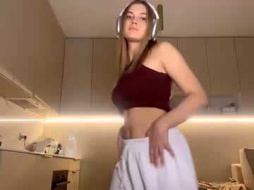 See Lourapimenta online Now @ roxpoxy.com