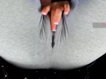 See Love_hard_kiru online Now @ roxpoxy.com