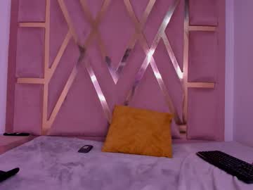 See Mairaasm online Now @ roxpoxy.com