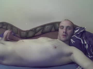 See Marcin3834 online Now @ roxpoxy.com