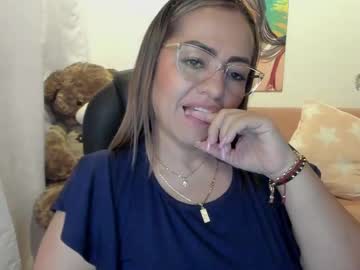 See Marianalopez81 online Now @ roxpoxy.com