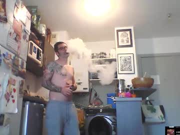 See Masterp17 online Now @ roxpoxy.com