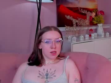 See Maximmouse online Now @ roxpoxy.com