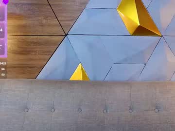 See Maxx_caprice online Now @ roxpoxy.com