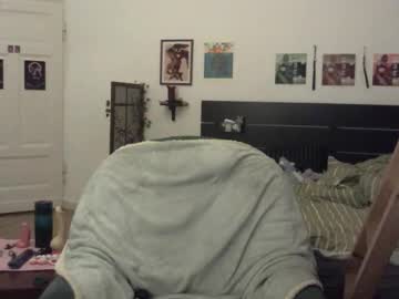 See Maxxiedamage online Now @ roxpoxy.com