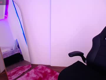 See Miablum_ online Now @ roxpoxy.com