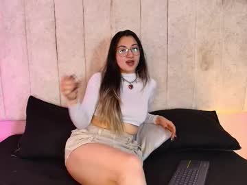 See Miila_18 online Now @ roxpoxy.com