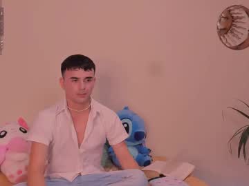 See Mike_aghels online Now @ roxpoxy.com