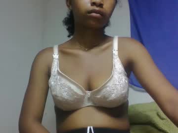 See Milinasy online Now @ roxpoxy.com