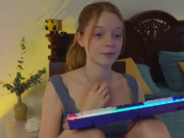 See Mimichelle online Now @ roxpoxy.com