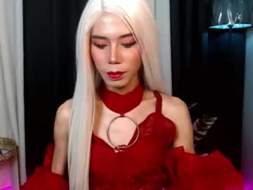 See Misstransstella69 online Now @ roxpoxy.com