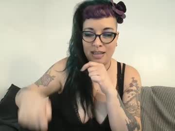 See Missy_dee online Now @ roxpoxy.com