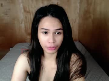 See Momi_khem019 online Now @ roxpoxy.com