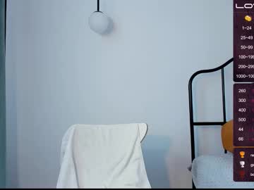 See Musscle_king online Now @ roxpoxy.com