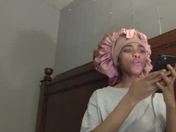 See Nanaonn online Now @ roxpoxy.com