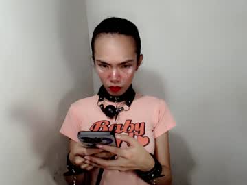 See Naughtypetiteangel online Now @ roxpoxy.com