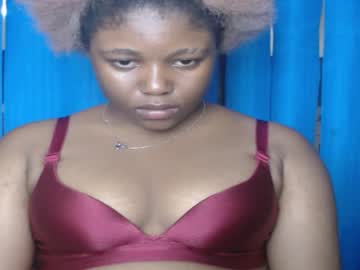 See Naughtyxpussyx online Now @ roxpoxy.com