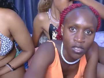 See Nessie30 online Now @ roxpoxy.com