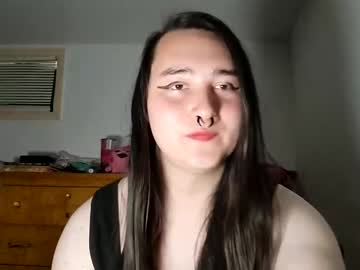 See Nonbinarybeauty20 online Now @ roxpoxy.com