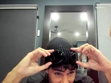 See Playinwidfire online Now @ roxpoxy.com