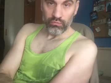 See Pollito1985 online Now @ roxpoxy.com