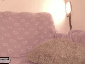 See Power_ranger_pink online Now @ roxpoxy.com