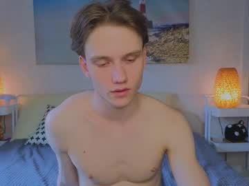 See Pupsenish online Now @ roxpoxy.com