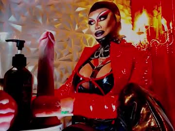 See Queendomcum6 online Now @ roxpoxy.com