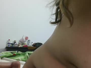 See Quinnjenny07 online Now @ roxpoxy.com