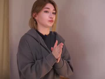 See Quyenkjos online Now @ roxpoxy.com