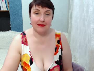 See Rainbowladyy online Now @ roxpoxy.com