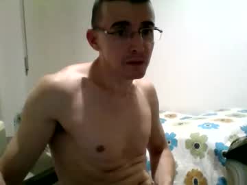 See Redstep0 online Now @ roxpoxy.com