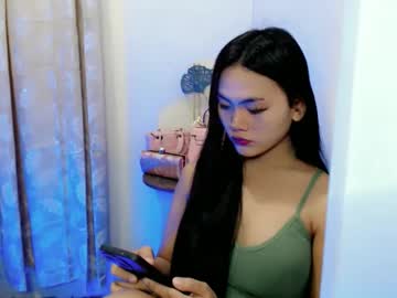 See Sabrinaponce online Now @ roxpoxy.com