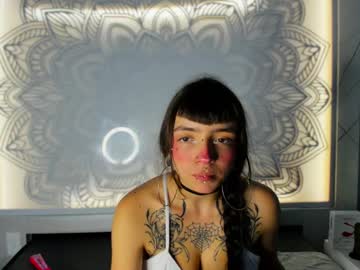 See Samanthaa_smitth online Now @ roxpoxy.com