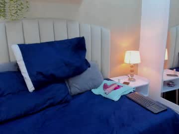 See Sara_kitten19 online Now @ roxpoxy.com