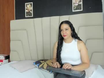 See Sara_salgado online Now @ roxpoxy.com