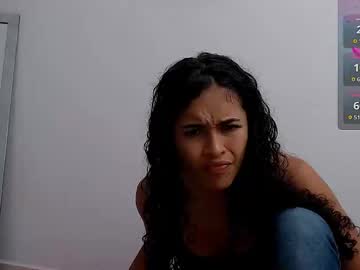See Sarahv3ga online Now @ roxpoxy.com