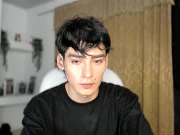 See Sebas_rosse online Now @ roxpoxy.com