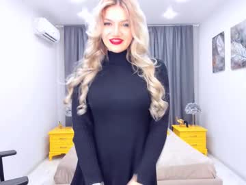 See Selenaemoore online Now @ roxpoxy.com