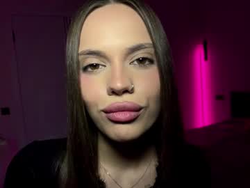 See Sheravien online Now @ roxpoxy.com