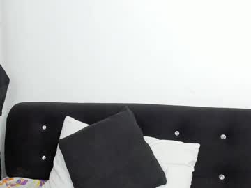 See Skaysanchez1 online Now @ roxpoxy.com