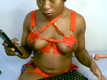 See Slenderbeautyx online Now @ roxpoxy.com