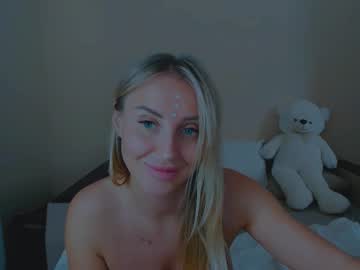 See Snezanablond online Now @ roxpoxy.com