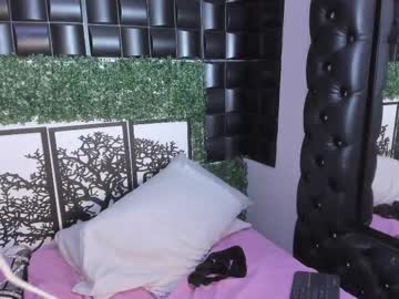 See Sofia__watson online Now @ roxpoxy.com