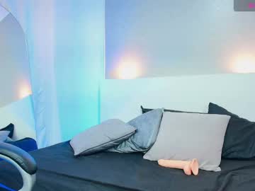 See Sofia_scarlet1 online Now @ roxpoxy.com