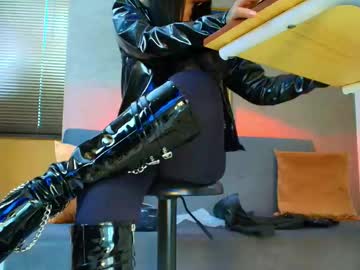 See Sophie_littles online Now @ roxpoxy.com